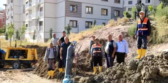 Hakkari Belediyesi Su ve Kanalizasyon İşleri Müdürlüğü Arızalarla ve Sıcaklarla Mücadele Ediyor