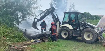 Sakarya'da samanlık yangında kullanılamaz hale geldi