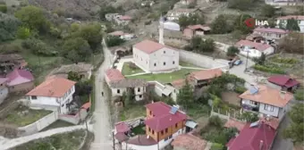 Amasya'daki Maden Camii'nde Hz. İsa ve havarilerinin figürleri