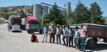 Yozgat'ta TMO Önünde Sıra Bekleyen Çiftçi: 'Gübreciye Borçluyum, Mazotçuya Borçluyum, Her Türlü Borçluyum. Ben Bütün Mal Varlığımı Satıyorum, Bu İşi...