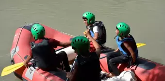 Hakkari Rafting Takımı Anadolu Yıldızları Türkiye Şampiyonası'na Hazırlanıyor