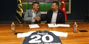 Herkesi geride bıraktı! Cengiz Ünder, Fenerbahçe'nin en pahalı transferi oldu