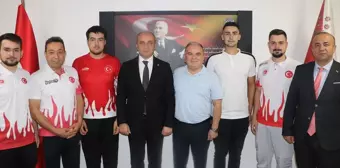 Kırıkkale Polis Gücü Lider Spor Kulübü İl Emniyet Müdürü'nü ziyaret etti