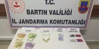 Dolandırıcı, kendisini savcı olarak tanıtıp altın ve döviz çaldı