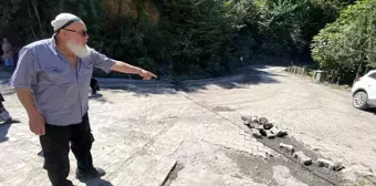 Zonguldak'ta Mahalle Sakinleri Yolu Trafiğe Kapattı