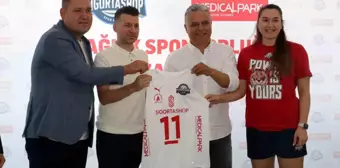 Muratpaşa Belediyesi Sigortashop Spor Kulübü ile Medical Park Antalya Hastane Kompleksi Arasında Sağlık Sponsorluğu Anlaşması İmzalandı