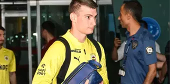 Fenerbahçe'nin yeni transferi Dominik Livakovic, yılın kalecisi ödülüne aday gösterildi