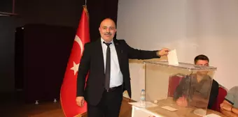 BBP Akyazı İlçe Başkanı Naim Yolcu, 4. olağan kongrede güven tazeledi