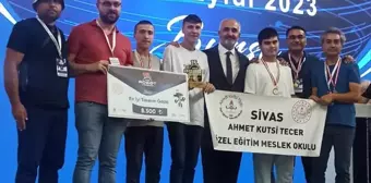 Sivas Ahmet Kutsi Tecer Özel Eğitim Meslek Okulu Robot Yarışmasında Ödül Aldı