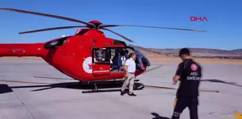 Bingöl'de Sağlık Sorunu Yaşayan Yaşlı Adam Ambulans Helikopterle Hastaneye Götürüldü