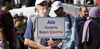 'Büyük Aile Buluşması' sessiz yürüyüşle tamamlandı