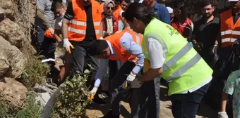 Mardin'de Gurs Vadisi'nde Çöp Toplama Etkinliği Düzenlendi