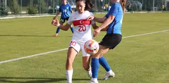 19 Yaş Altı Kadın Milli Futbol Takımı Estonya'yı 3-2 Yendi