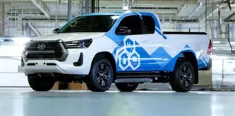 Toyota, hidrojen yakıt hücreli Hilux prototipini tanıttı