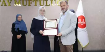 Diploma töreninde tepki çeken olay! Fotoğraflarda kadınların yüzleri buzlandı