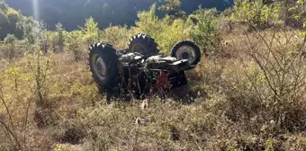 Kastamonu'da traktör devrildi, 2 kişi yaralandı