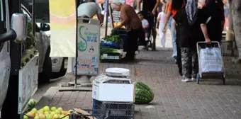 Antalya Semt Pazarlarında Seyyar Satıcılar Tepki Çekiyor