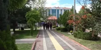 Isparta'da 2 kişiyi kişi tabanca ve bıçakla yaralayan şahıslar tutuklandı