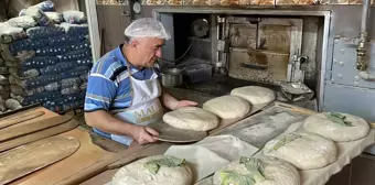 Zonguldak'ta Mancarlı Ekmeği Üreten Ekmek Ustası