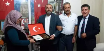 Kütahya İl Müftüsü Dr. İrfan Açık Gediz'de şehit ailesini ziyaret etti