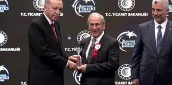 Türkiye Gazetesi Ankara Temsilcisi Bülbül'e Tüketici Özel Ödülü