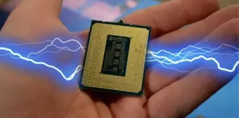 Intel Core i9-14900K, AMD Ryzen 9 7950X3D'yi solladı!