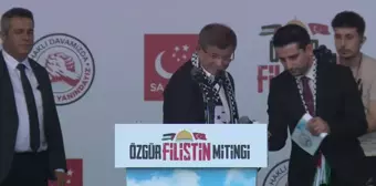 Ahmet Davutoğlu, Filistin'e Destek Mitinginde: 'Orada 75 Yıldır Süren Bir Zulüm Var Bunun Vebali Bütün İslam Dünyası Üzerindedir'