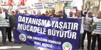 Tüm Emeklilerin Sendikası Üyeleri, 17 Ekim'deki Kapatma Davası Öncesi Eylem Yaptı.