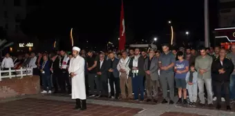 İzmir'de İsrail'e tepki mitingi düzenlendi