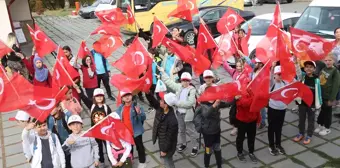 Taşova'da Cumhuriyetin 100. yılı kutlamaları kapsamında doğa yürüyüşü yapıldı