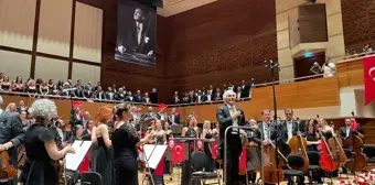 İzmir Devlet Senfoni Orkestrası ve Devlet Opera ve Balesi Korosu Birlikte Konser Verdi