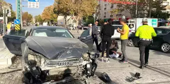 Konya'da dönüş yasağı olan kavşaktan dönen otomobilin karıştığı trafik kazasında 1 kişi yaralandı