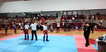 Kemer Belediyesi Kick Boks Takımı 100. Yıl Şampiyonası'nda 6 Madalya Kazandı