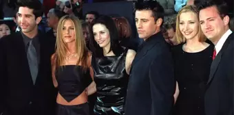 Friends dizisinin Chandler'ı Matthew Perry 54 yaşında hayatını kaybetti