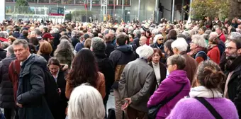 Paris'te Gazze Şeridi için sessiz yürüyüş düzenlendi