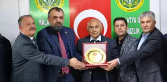 Malatya Damızlık Koyun Keçi Yetiştiricileri Birliği Başkanı İhsan Akın'a Teşekkür Plaketi