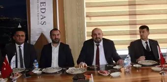 VEDAŞ Bölge Müdürü Fatih Talay, Hakkari'de Muhtarlarla Buluştu