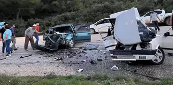 Kaş'ta kafa kafaya çarpışan otomobillerde 1 ölü, 8 yaralı