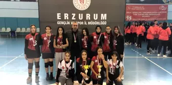 Oltu İbni Sina Mesleki ve Teknik Anadolu Lisesi Genç Kızlar Hentbol Takımı İl Birincisi Oldu