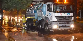 Mersin'de Sel ve Fırtına Tedbirleri Alındı