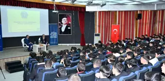 Bursa Büyükşehir Belediye Başkanı Alinur Aktaş, Mesleki Teknik Anadolu Lisesi öğrencileriyle buluştu