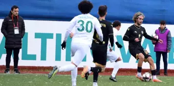 Nilüfer Belediye FSK Altınova Belediyespor'u 2-0 Yendi