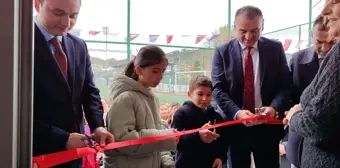 Salıpazarı Belediyesi ile Kültür ve Turizm Bakanlığı iş birliğiyle düzenlenen 'Zeka Geliştirici, Ahşap Akıl ve Strateji Oyunları El Sanatları Sergisi' açıldı