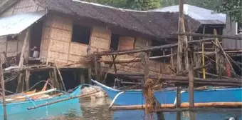 Mindanao Adasında Deprem Sonrası Oluşan Hasar Fotoğraflara Yansıdı