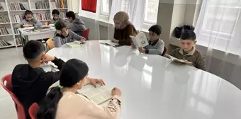 Sedat öğretmen 134 kütüphane kurdu, 579 okula kitap ulaştırdı