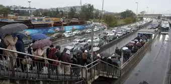 DOSYA HABER/İSTANBUL'UN ULAŞIM SORUNU- Metrobüsler megakenti taşımakta yetersiz kalıyor