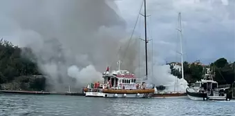 Fethiye'de teknede çıkan yangın denizden müdahale ile söndürüldü