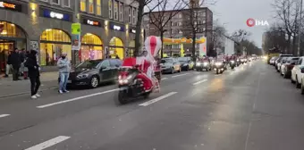 Berlin'de Motosikletli Noel Babalar Sosyal Sorumluluk Turu Düzenledi