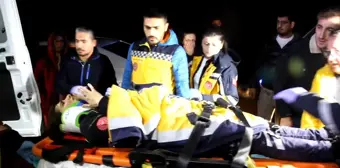 Manisa'da Ambulans ve Kamyonun Karıştığı Kaza: 4 Sağlık Personeli Yaralandı