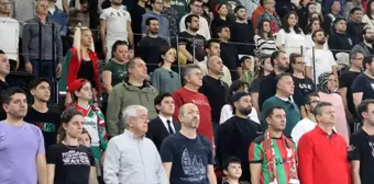 P. Karşıyaka, Tofaş'ı 98-71'lik skorla mağlup etti